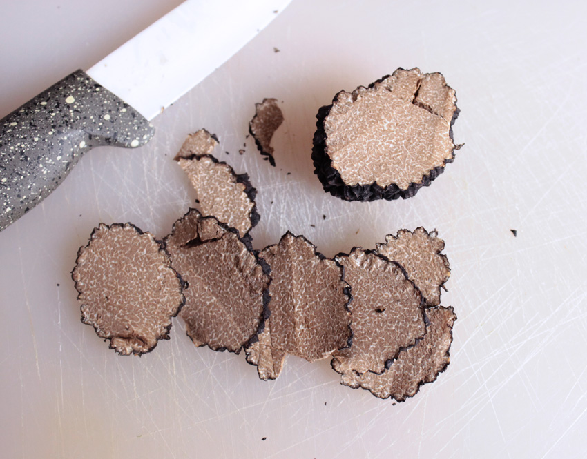 black-summer-truffles
